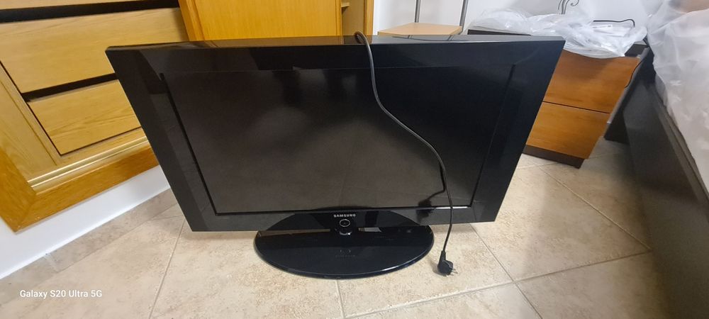Tv Samsung 32" .