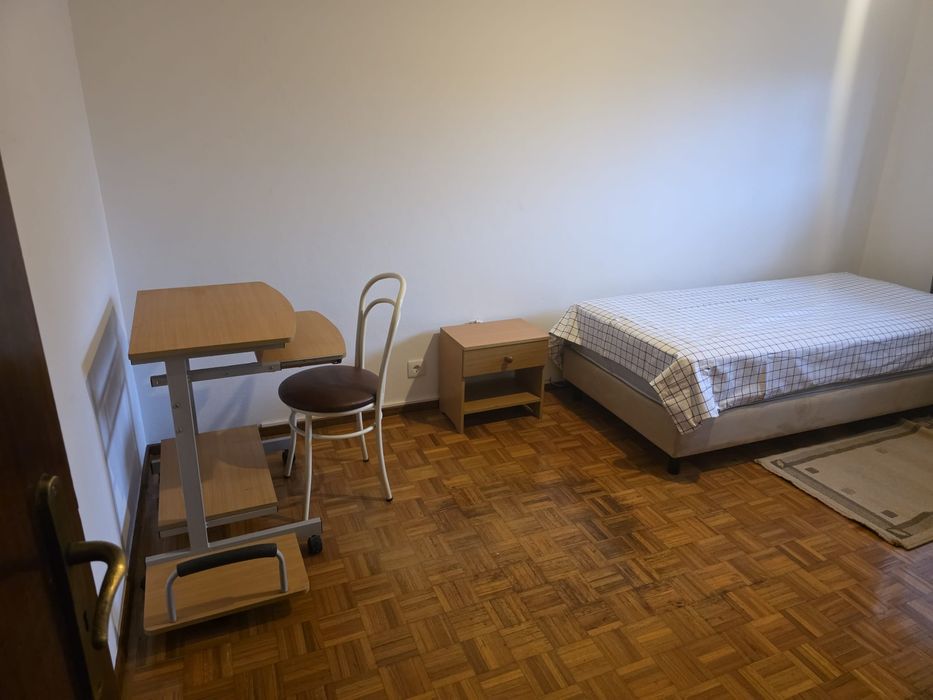 Quarto individual para estudante.