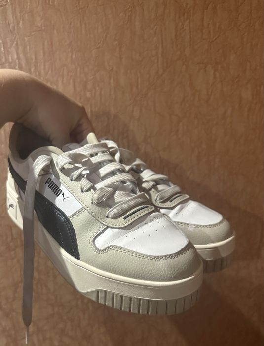 Кросівки (Кеди) Puma Carina Street