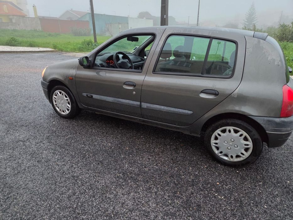 Renault clio 1.2  muito bom preco