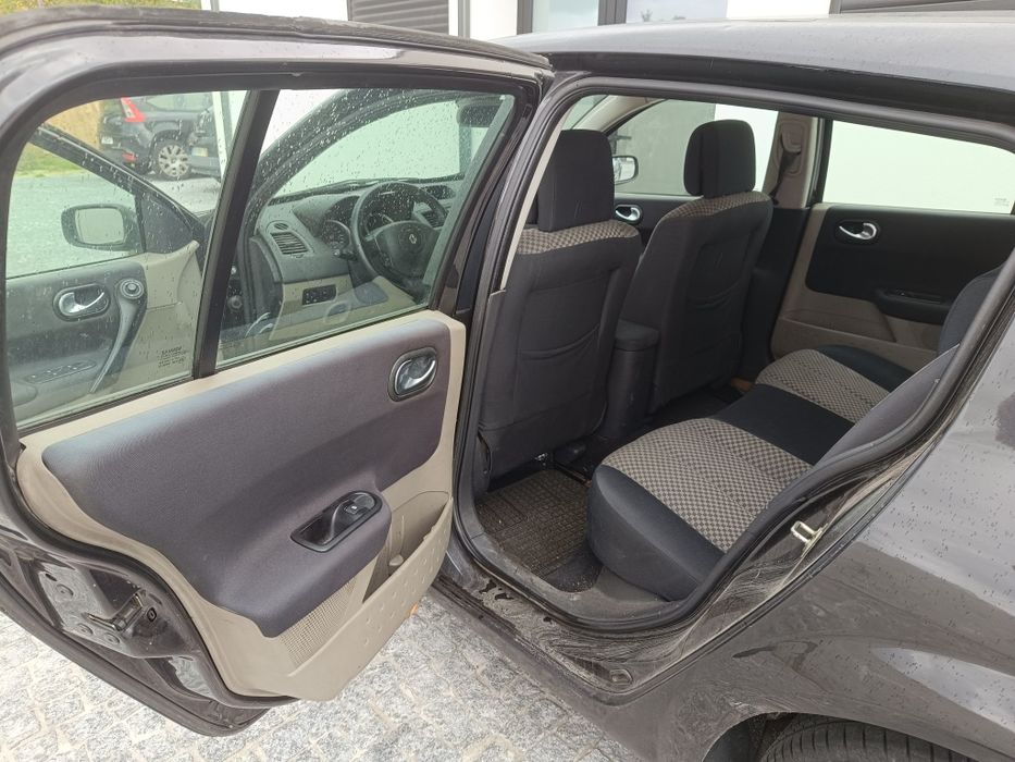 Renault Megane II   1.9 DCI 120 CV