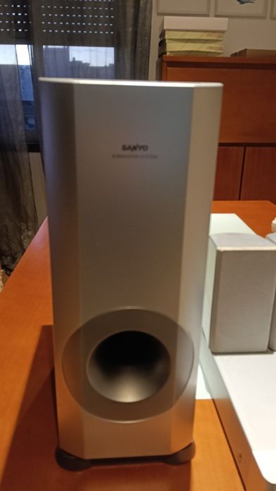 Sistema de som surround SANYO