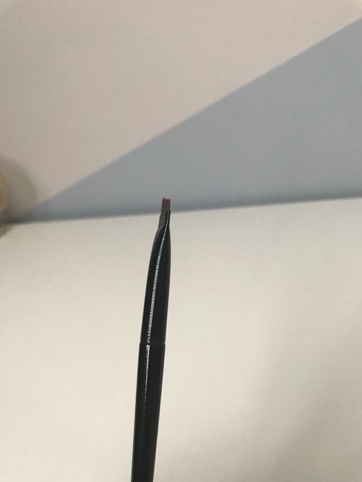 Щіточка для брів