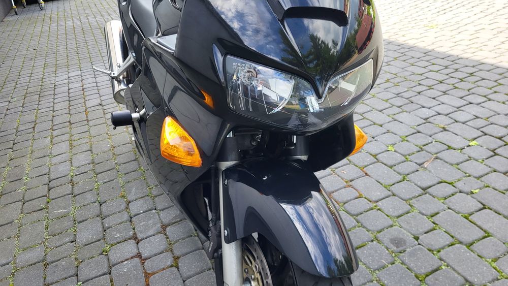 Honda VFR 800 Fi zarejestrowana niski przebieg