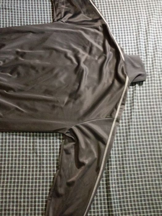 Спортивная мужская кофта Hugo Boss L- размер графитового цвета.