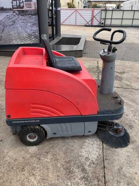 Ogłoszenie sprzedaży zamiatarek Hako Jonas 980 E, 900 E oraz 980 V