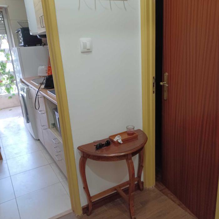 Quarto individual no Dafundo /Cruz Quebrada