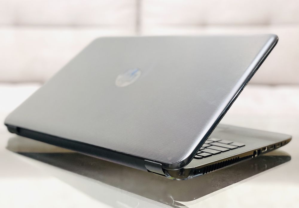 HP 15/ Pentium N3710/2.56 GHz/8 ГБ/SSD 128 ГБ/Radeon R5 M330 /2ГБ