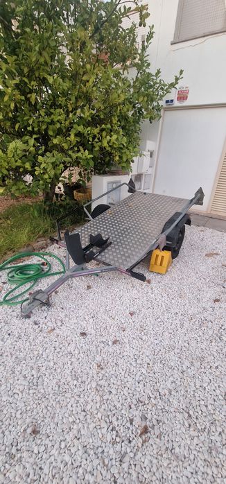 Atrelado para moto