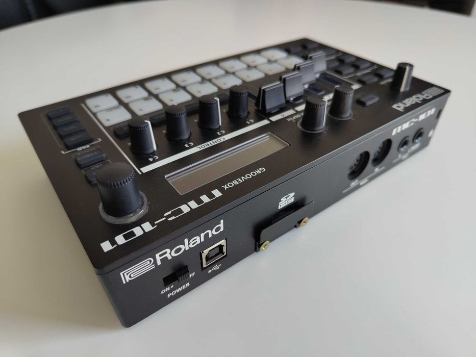 Dla Ciebie wszystko - roland mc 101 - w kategorii Muzyka i