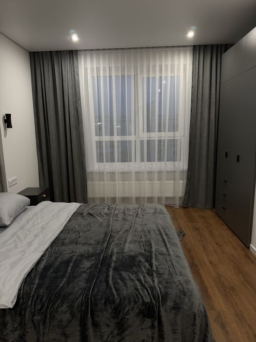 Затишна стильна квартира подобово у с. Петропавлівська Борщагівка