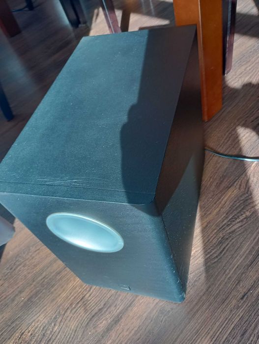 Subwoofer aktywny Canton