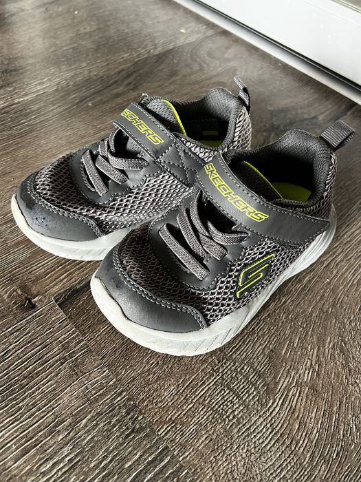 Кросівки дитячі Skechers 24 р