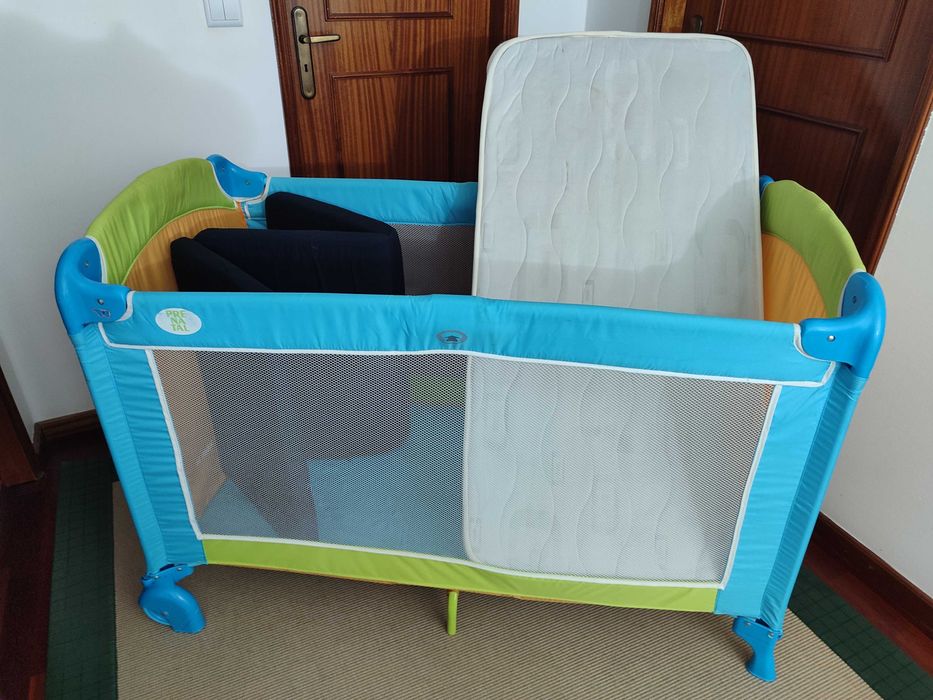 Cama de viagem para criança