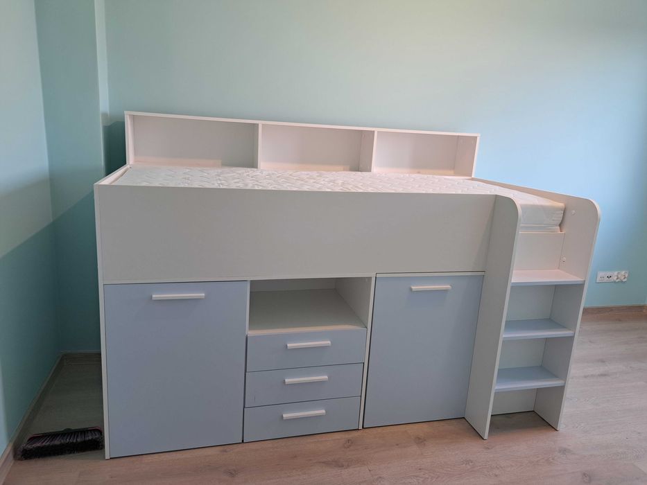 Łóżko piętrowe NEO biało-niebieskie