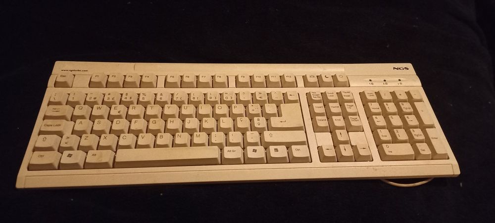 Lote de 2 teclados usb