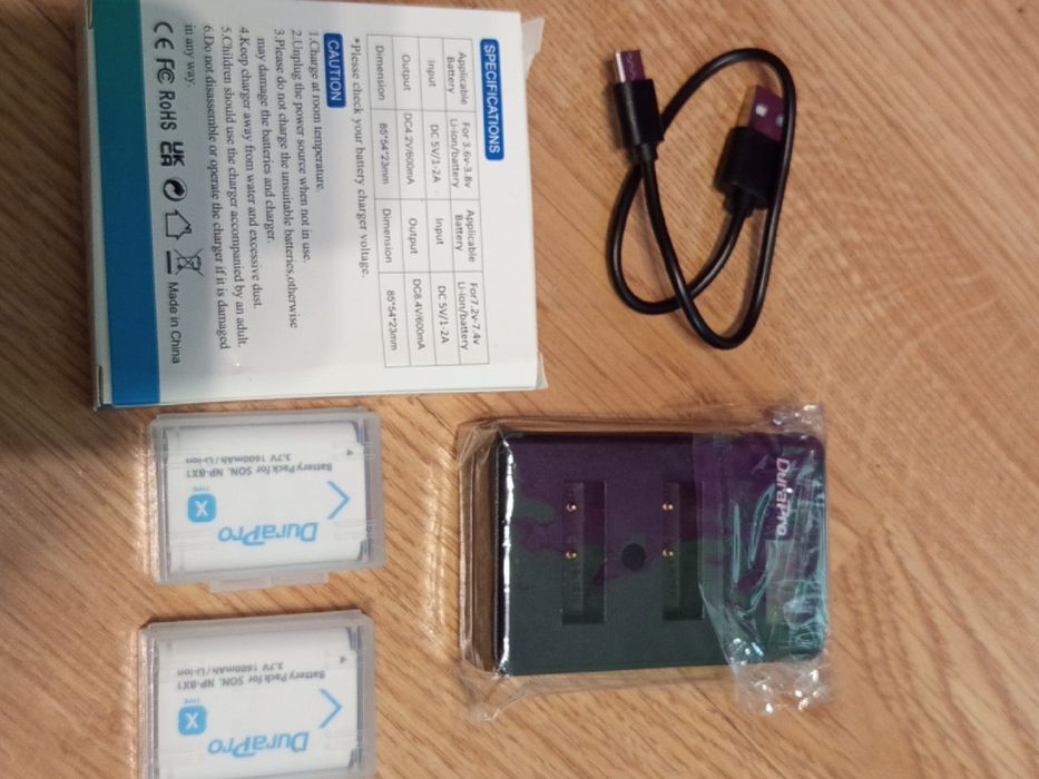 Ładowarka USB + 2 akumulatory