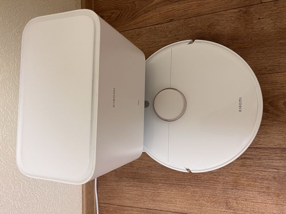 Продам робот пылесос Xiaomi Robot Vacuum X10