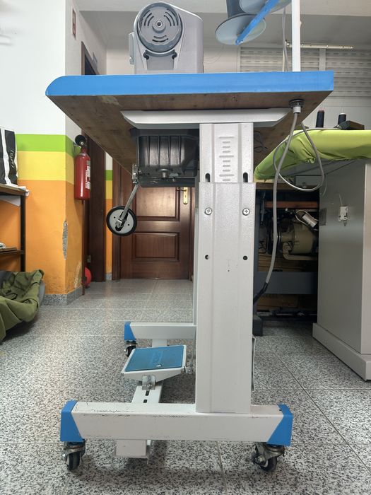Máquina de Costura Industrial JACK 8558G – 1 Agulha / Ponto de Cadeia