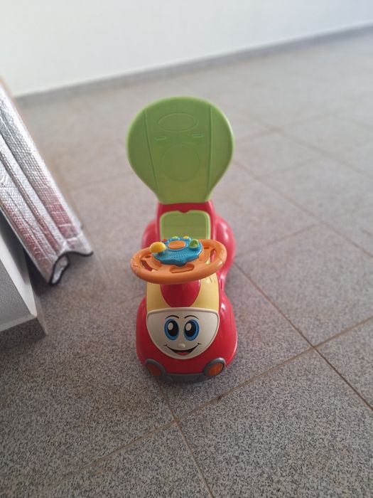 Carro de brincar 4 em 1 da Chico