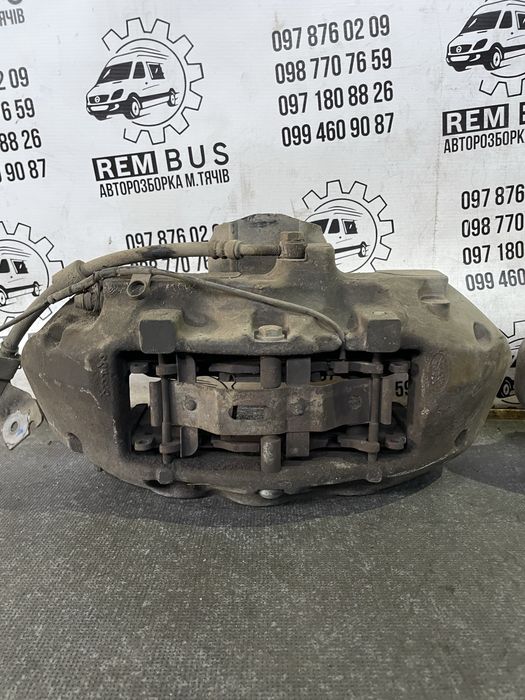 Супорт передній лівий правий Range Rover L405