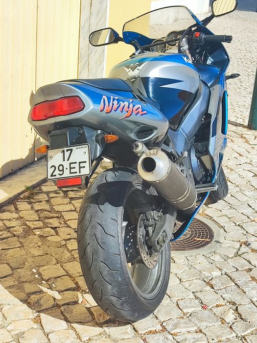 Kawasaki Ninja ZX9R