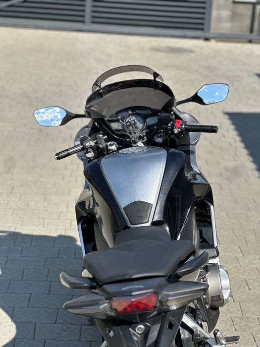 Продам Honda VFR 1200