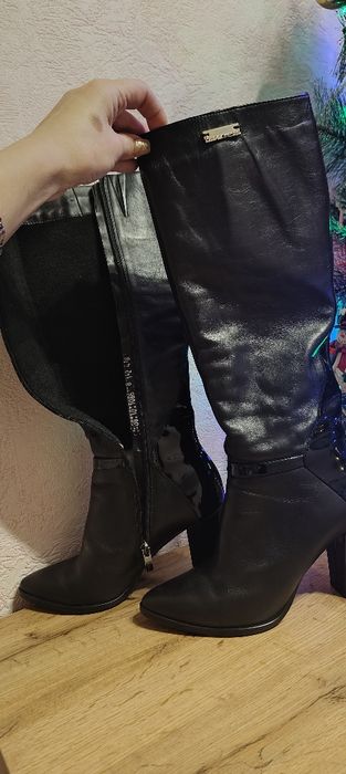 Взуття жіноче шкіряне фабричне