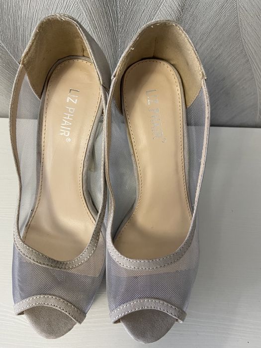 Туфлі жіночі, босоніжки