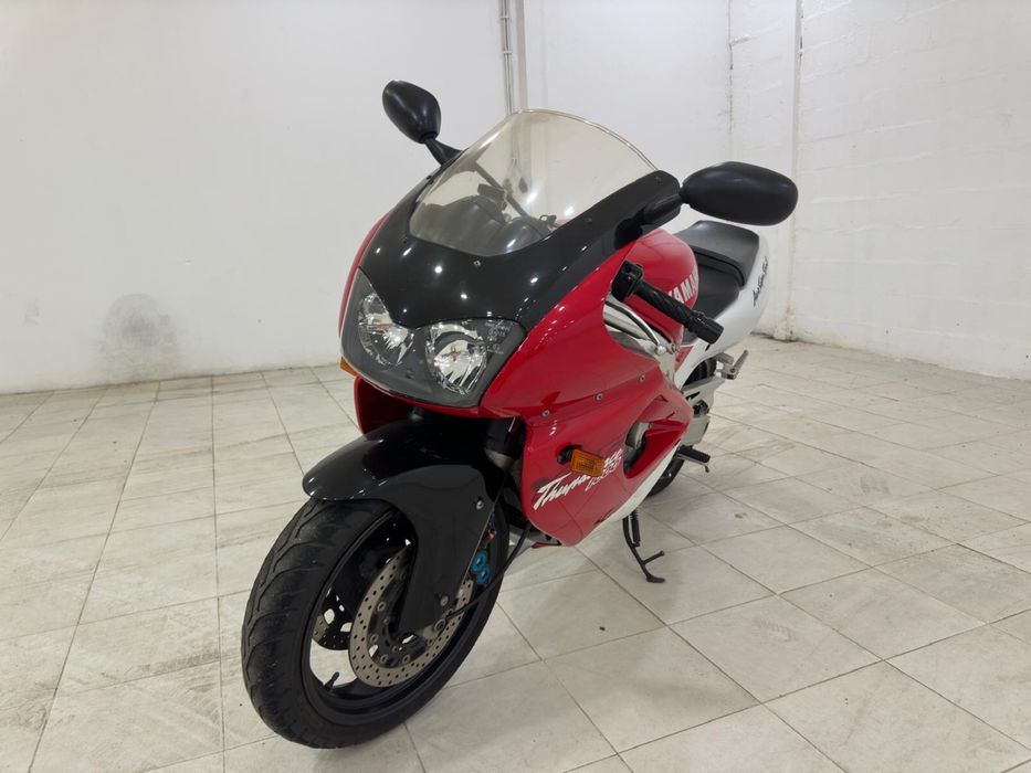 Yamaha  yzf 1000  thunderace