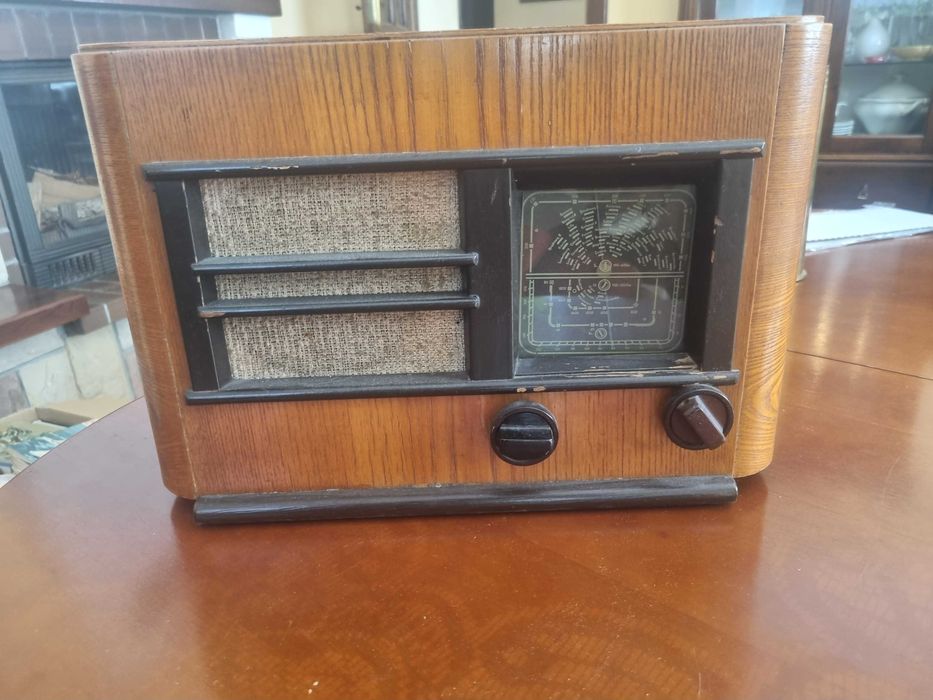 Lampowe radio firmy pionier