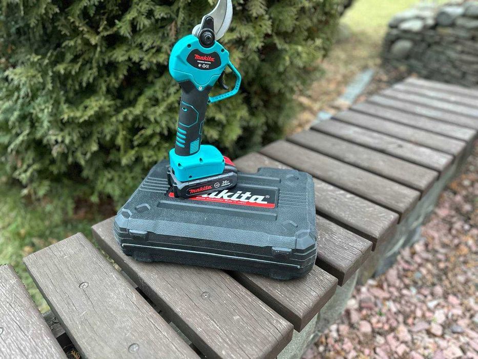 Секатор акумуляторний електричний makita. Электрические ножницы макита