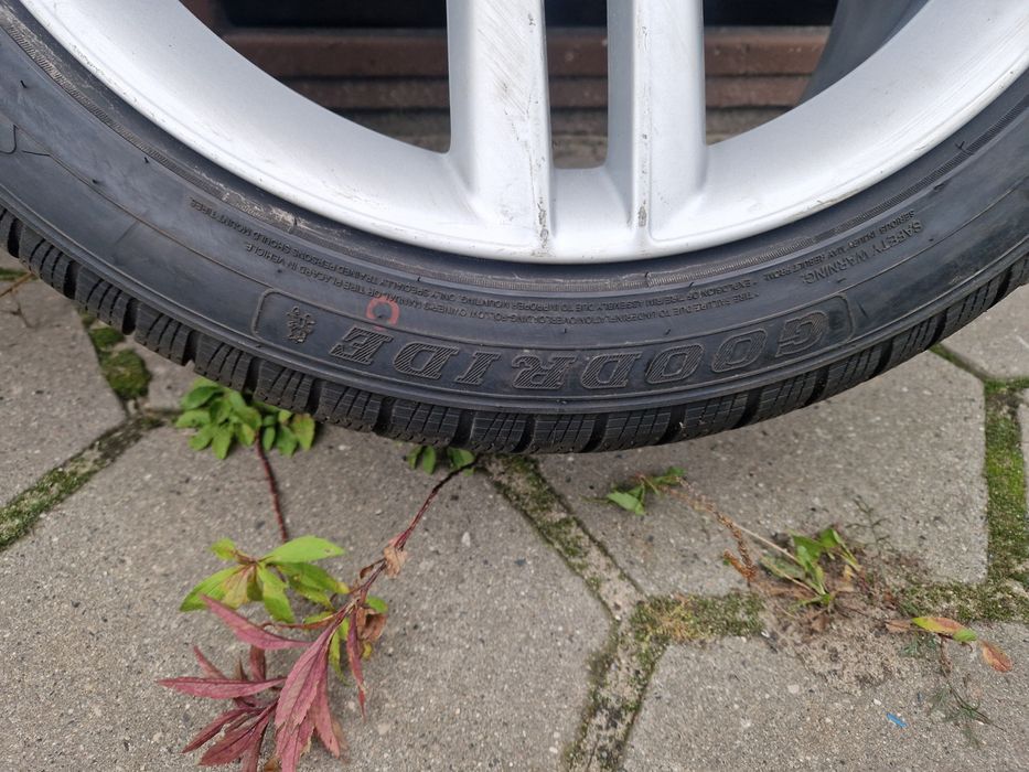 Koła zimowe Audi A6 S6 4G 235/45R19 Goodride 20r. 9mm