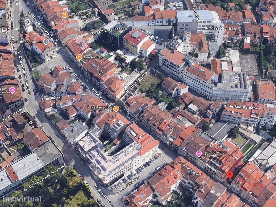 Apartamento T1 novo, equipado, mobilado e com logradouro no centro ...