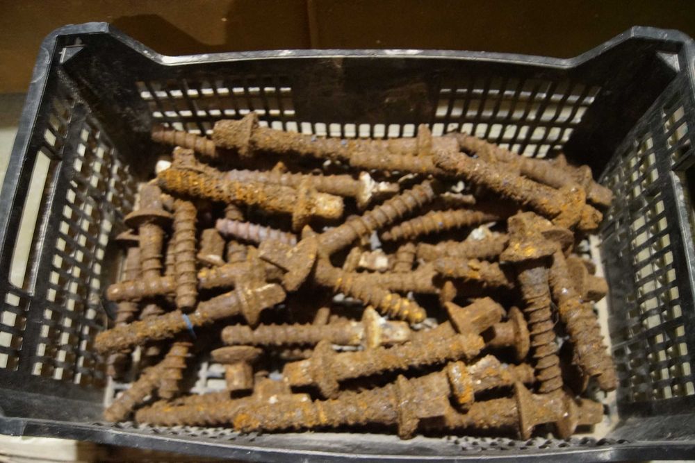 śruba kolejowa antyk zabytek 15,5 x 4,5 cm