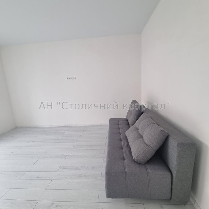 Продаж будинку з ремонтом та меблями у с. Гореничі