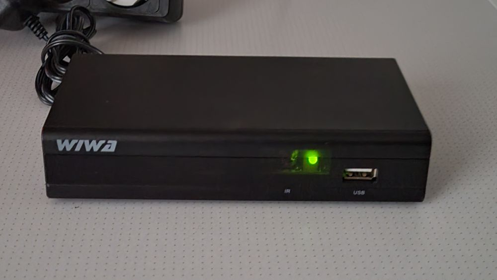 Dekoder telewizji naziemnej DVB-T Wiwa HD80 evo sprawny bez pilota