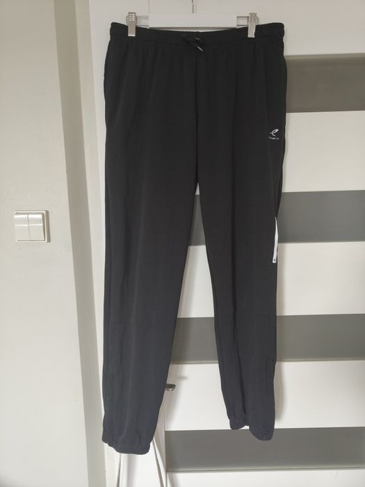 Spodnie męskie lub młodzieżowe