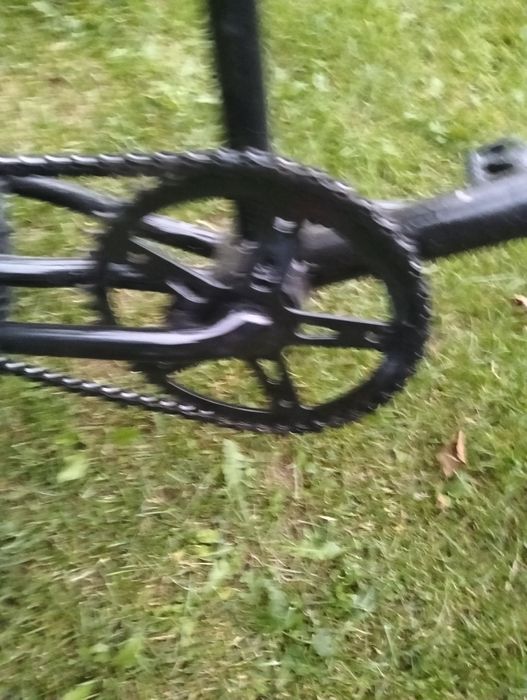 Witam mam na sprzedaż bmxa cena do negocjacji stan dobry.