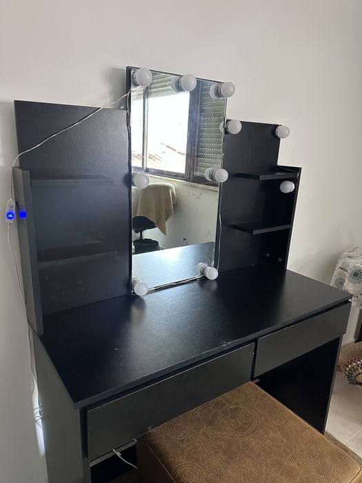 Penteadeira organizadora e camarim