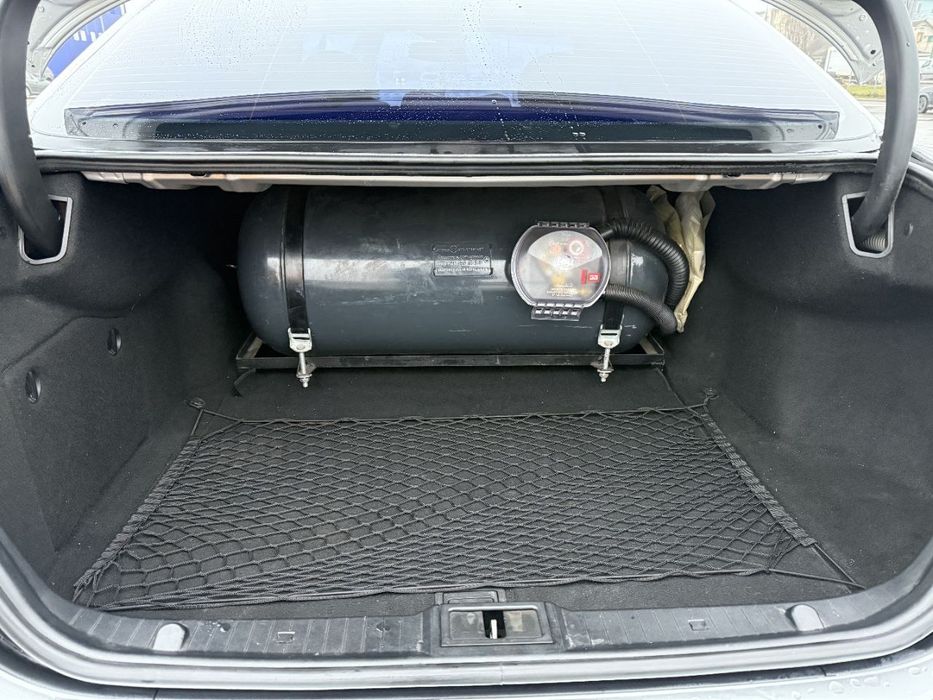 Mercedes-benz E - Class