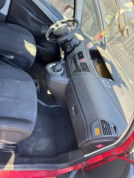 Citroen C4 Picasso para peças