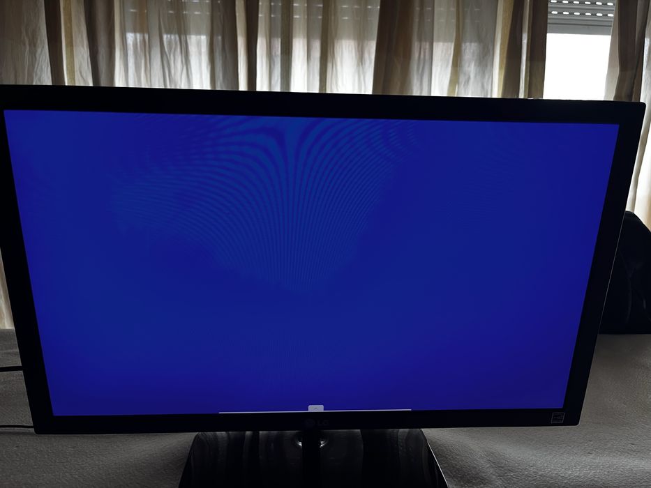 Monitor de escritório LG - E2281VR (22 polegadas)