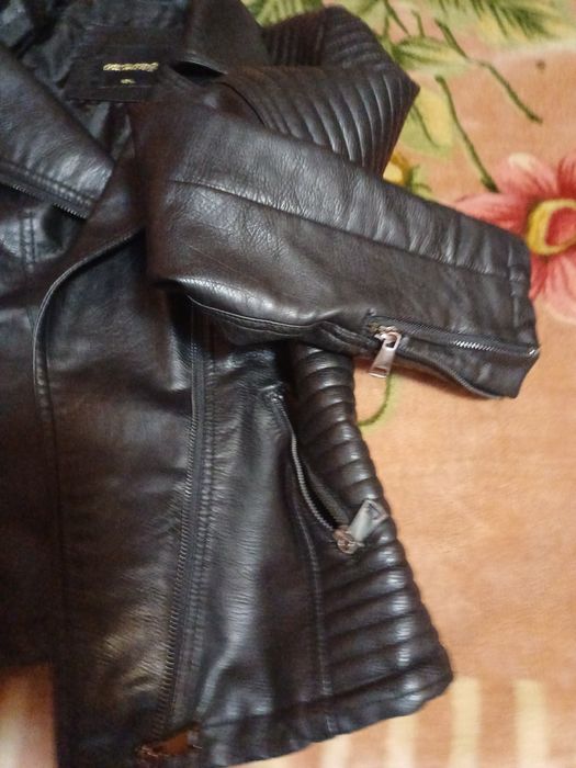 Куртка кожзам осінь