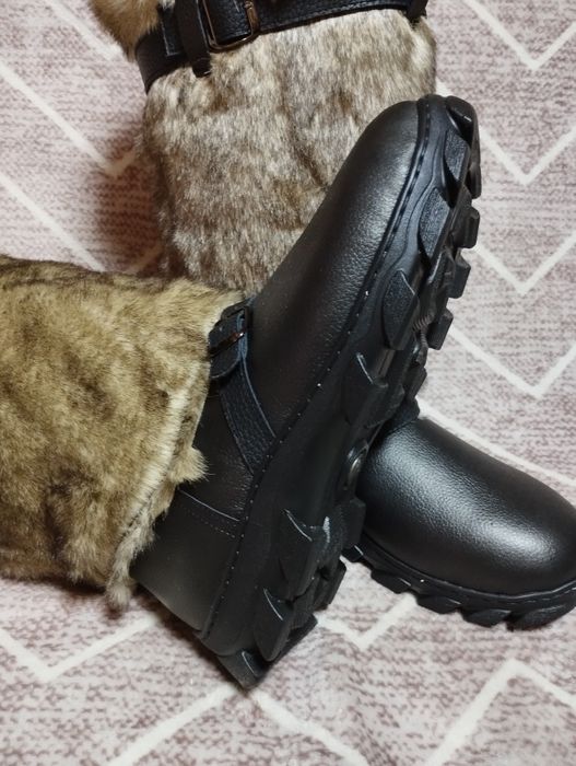 Продам унты ручной работы