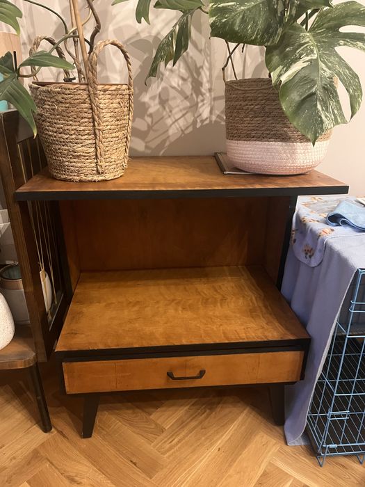 Stolik pod tv odnowiony - PRL