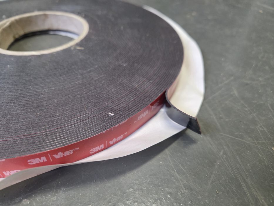 Taśma dwustronna 3M VHB 5952F 16 mm 33 m