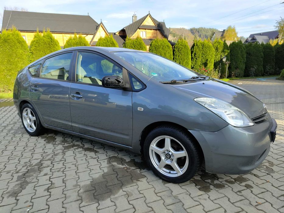 Toyota Prius 1.5 Hybryda-Benzyna  2003