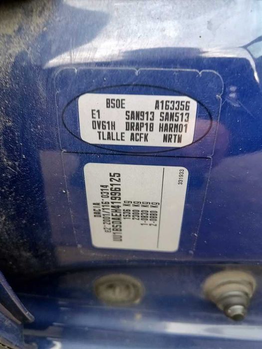 Dacia Sandero 1,4 E 2009r  na  części  lakier  DV61H