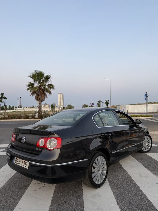 Venda urgente Volkswagen Passat B6 2.0 TDI Highline CarPlay/Android Auto